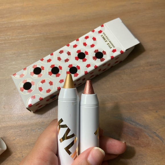 Kylie Cosmetics Sailor Collection - Shadow Stick - Picture 12 of 12